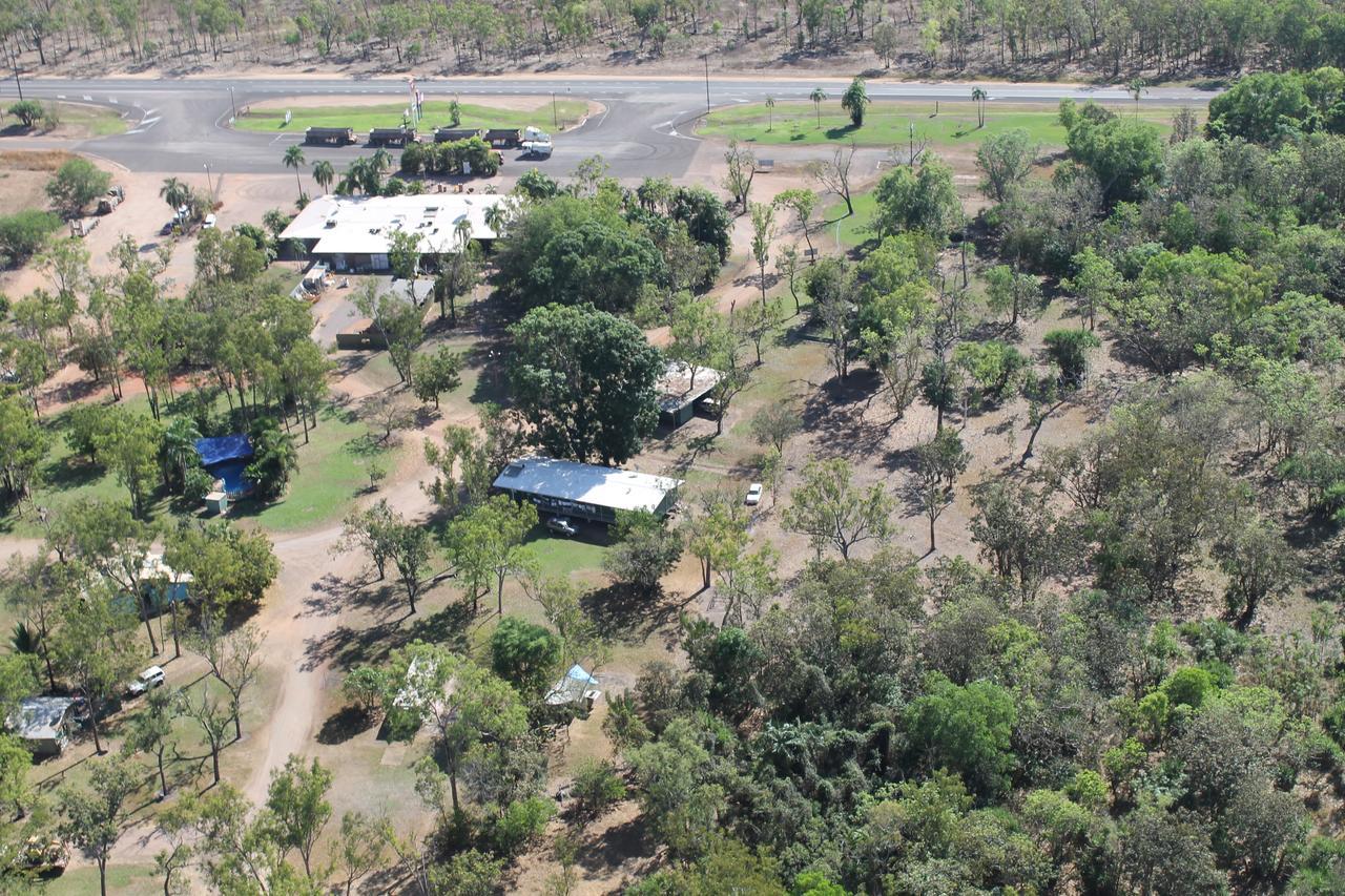 Corroboree Park Tavern Hotel Marrakai Exterior photo